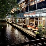 PIZZA SALVATORE CUOMO & GRILL - 