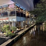 PIZZA SALVATORE CUOMO & GRILL - 