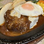 リオブラボー - ハンバーグ　アップ