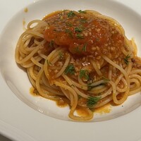 マンジャーモ - タコミンチ、トマトソースのパスタ