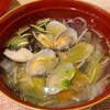 花菜 - ④花菜のお雑煮(税込770円)
(お雑煮&浅蜊&白菜&人参&椎茸&三つ葉、鰹節&いりこ&昆布&浅蜊&椎茸の出汁)
多種の旨み成分で取ったお出汁、そりゃ旨いに決まってますよね