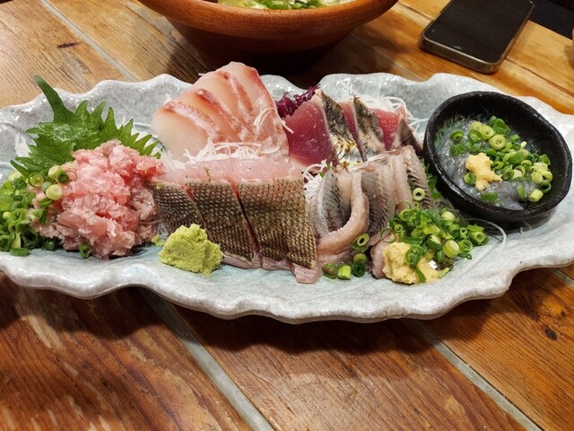 魚寅食堂 （うおとらしょくどう） - 横浜/居酒屋 | 食べログ