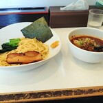 海老そば まるは - 全体像