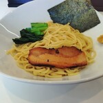 海老そば まるは - 右の黄色いのは柚子