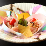 小粋料理 鶏ぃん - 地鶏の鳥刺しむね肉