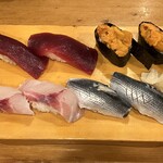 光寿司 - マグロ、ウニ、イサキ、コハダ