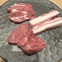 金山成吉思汗 - 