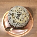 京かき氷 つみき - 黒ゴマさん(真上から)