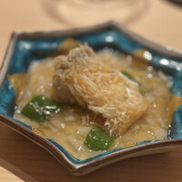 鮨 由う - 