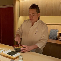 鮨 由う - 
