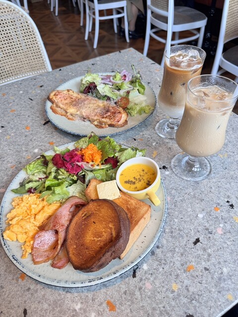 朝ごはん 伝統と洗練が交差する築地のリラックス空間！築地の朝を私らしく