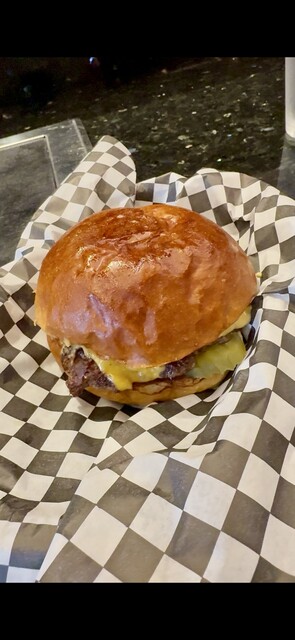 Carl Og3 Burger Shop - キングストリート/ハンバーガー | 食べログ