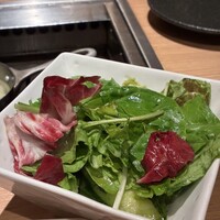 焼肉 黒田 - サラダ