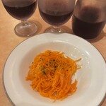 サイゼリヤ - 料理写真:ワインとしりしり的なやつ