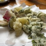 やまびこ - 野菜の天ぷらハーフ。