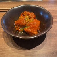 焼肉うしごろ 新宿三丁目店 - アボカドのキムチ