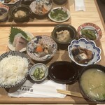 冠地鶏とかぼす平目 とよの本舗 - 