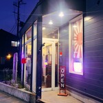 RAMEN HITONI YASASHIKU - 外観