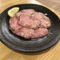 ホルモン焼肉 富や 栄店 - 