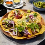 Kitade Tacos & Sake - 