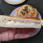 パン工房 麦の里 - パニーニ(断面)