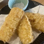 たき火炉端 雨やどり - とうきびの天ぷら