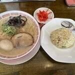 博多・長浜ラーメン 一途 - 