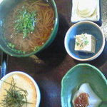 レストラン ホロホロ - 山菜そばとととろ飯のセット　1260円