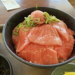 まぐろレストラン - 中トロ丼1580円