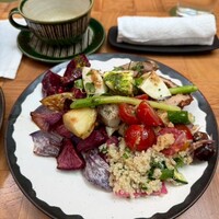 ザ タヴァン グリル＆ラウンジ - 