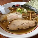 晴れる屋 - 肉入り中華そば1100円