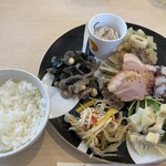 地元のごちそう 自然のめぐみキッチン - 