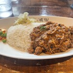 ハイ，ハウ アー ユー - パキスタン家庭風チキンカレー　1,000円　ご飯大盛(無料)