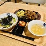 牛角焼肉食堂 - 牛カルビ焼き定食