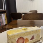 エーケーラボ - タンブラン550円　プランバンス地方の長い太鼓という意味らしい…