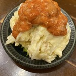季節料理 加乃 - なべちゃんポテサラ(酒盗のせ)