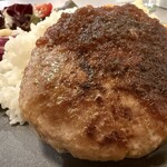 かっちゃんがみんなの健康を考えて作る料理店 - ランチプレートC 
　自家製麹豆腐ハンバーグ