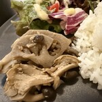 かっちゃんがみんなの健康を考えて作る料理店 - 野菜サラダ
　自家製発酵調味料で作った惣菜4品