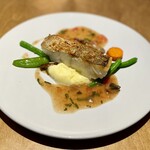 GULF’s transit table - タラのポワレ