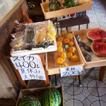 飩平庵 - レジ横の販売コーナー。