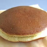 西盛屋 - 料理写真:どら焼き（つぶあん）