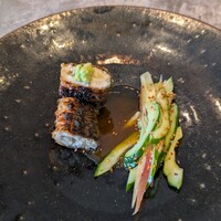 RESTAURANT SALT - 鰻（鹿児島産鰻、岩槻産胡瓜、鰻骨出汁のソース）