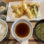 呼子活イカ 博多巻き串 燈 - 天ぷら定食