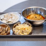 館山美食倶楽部 - 2025.6 いすみ産600～700gサイズ活けモクズガニの姿蒸し