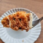 髙柳珈琲店 - キャロットケーキのアップ