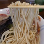 しあわせ中華そば食堂 にこり - 麺はこんなかんじ。