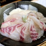 海路 - シメの海鮮茶漬けですが、普通にランチに出てくる１人前の量w