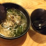 まがり　かいだんの下 - 本日の貝と青さ海苔の温半田麺　750円