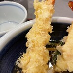 本格手打うどん おか泉 - とにかく立派なえび天