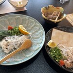 割烹 みつご - 左が大皿・右がコース刺身